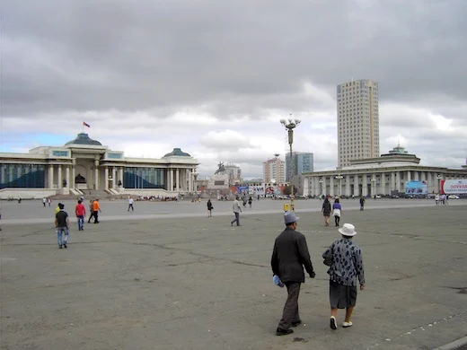 Het Sükhbaatarplein in hoofdstad Ulaanbaatar.