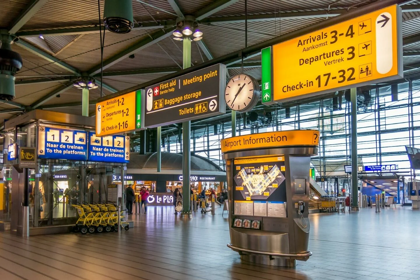 Treinstation Schiphol Amsterdam