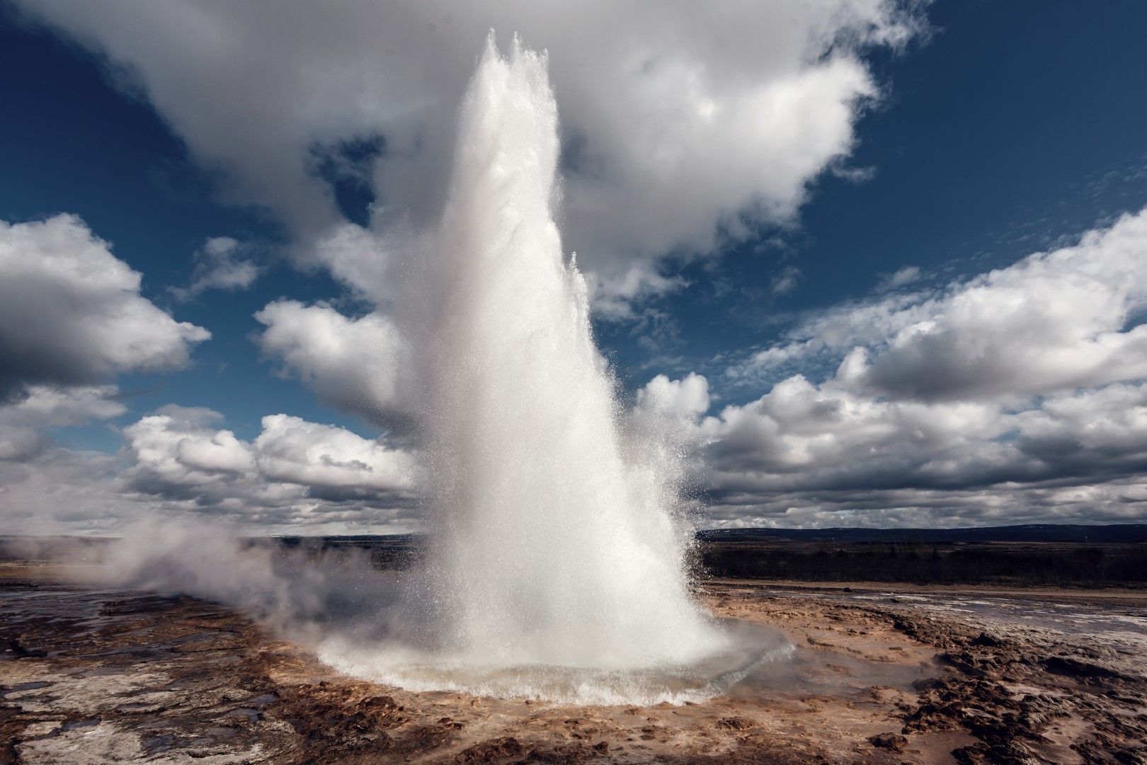 Uitbarsting van Strokkur geiser